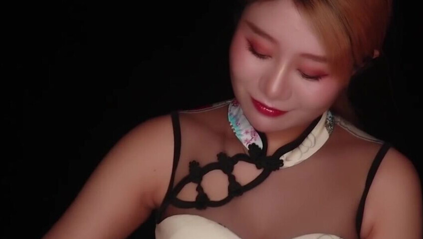 Uying ASMR - Wet Fantasy