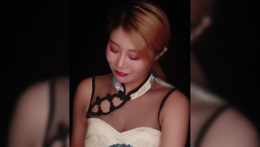 Uying ASMR - Wet Fantasy