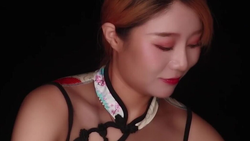 Uying ASMR - Wet Fantasy