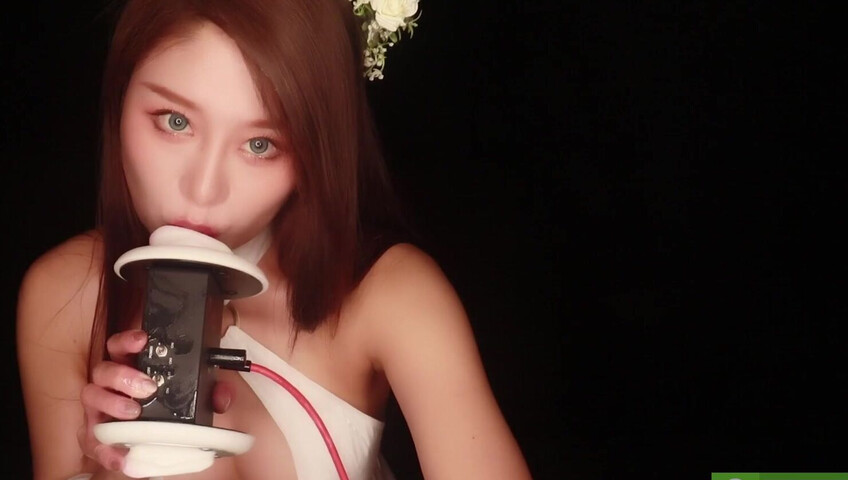 Uying ASMR Tits - Lewd Video Queen