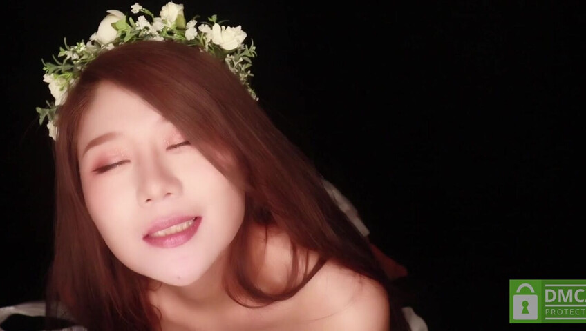 Uying ASMR Tits - Lewd Video Queen