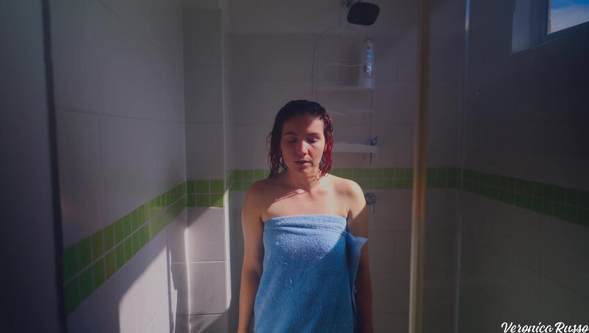 Veronica Russo - Paying The Rent