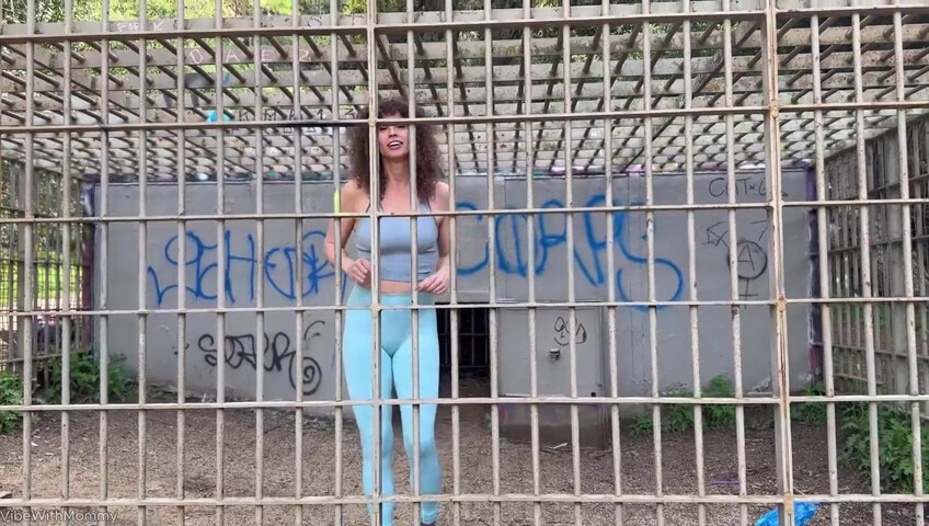 VibeWithMommy - Outdoor Anal