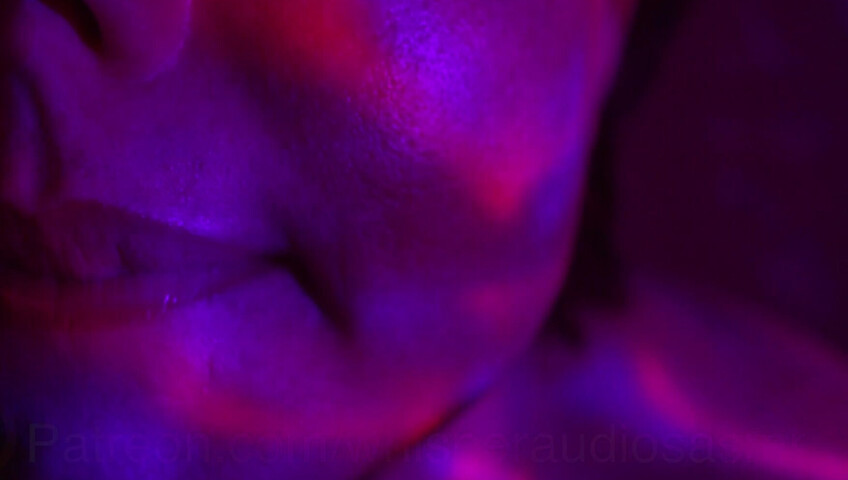 WhisperAudios ASMR - Trippy ASMR Session