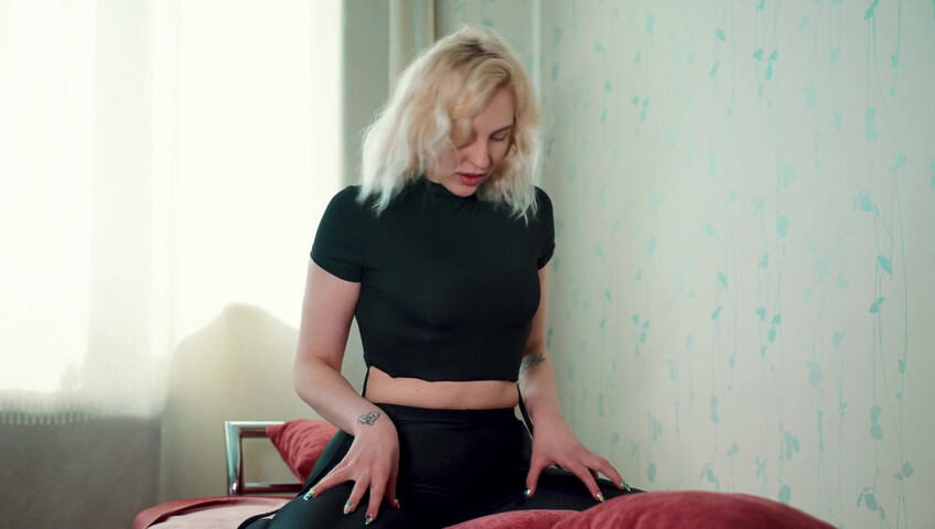 thesounds_of_girls ASMR - Gently Girlfriend Licks Your Ears Intense Mouth Sounds with Elsa (3Dio, 4K)