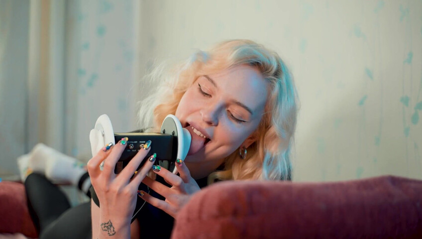 thesounds_of_girls ASMR - Gently Girlfriend Licks Your Ears Intense Mouth Sounds with Elsa (3Dio, 4K)