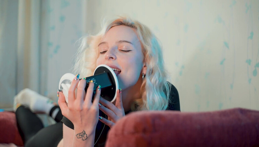 thesounds_of_girls ASMR - Gently Girlfriend Licks Your Ears Intense Mouth Sounds with Elsa (3Dio, 4K)