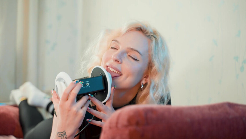 thesounds_of_girls ASMR - Gently Girlfriend Licks Your Ears Intense Mouth Sounds with Elsa (3Dio, 4K)