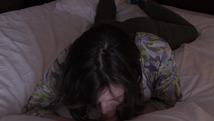 Bettie Bondage - Mom Teaches your Wife How to Suck​