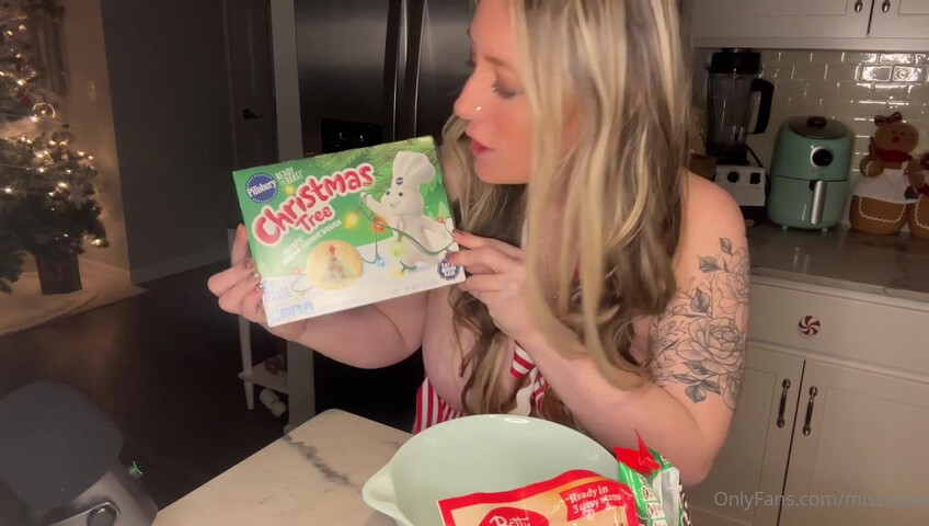 Miss Cassi ASMR - 23 December 2025 - Baking Christmas Cookies