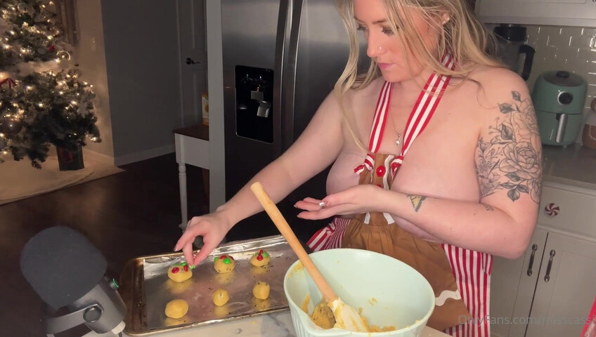 Miss Cassi ASMR - 23 December 2025 - Baking Christmas Cookies