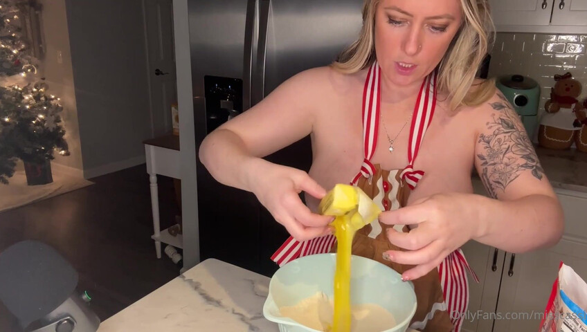 Miss Cassi ASMR - 23 December 2025 - Baking Christmas Cookies