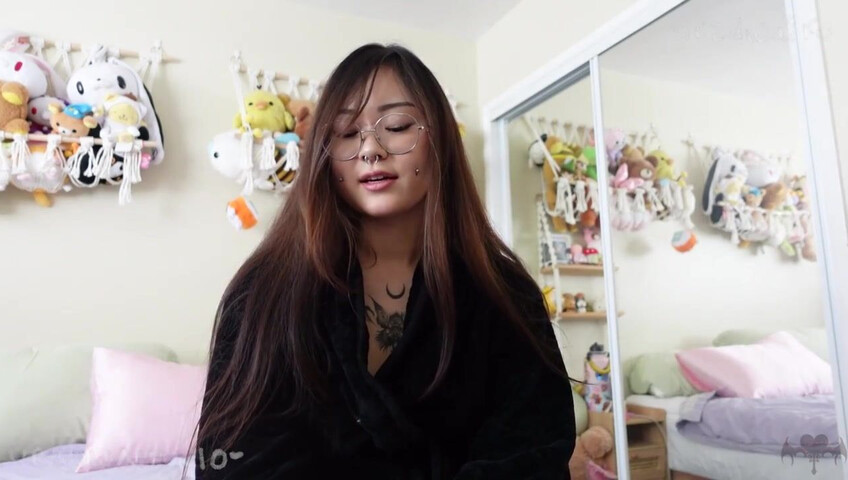 ur2dwaifu – Fucking Your Wife's Little step-Sister