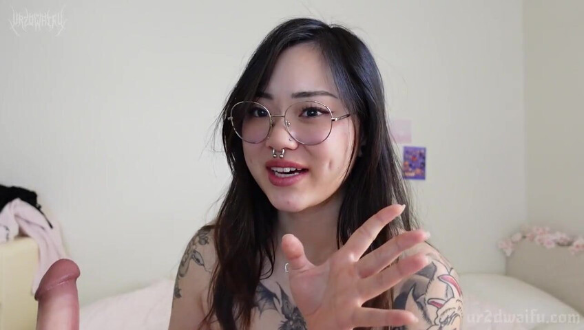 ur2dwaifu – Helping Your Step Sis Lose Her Virginity