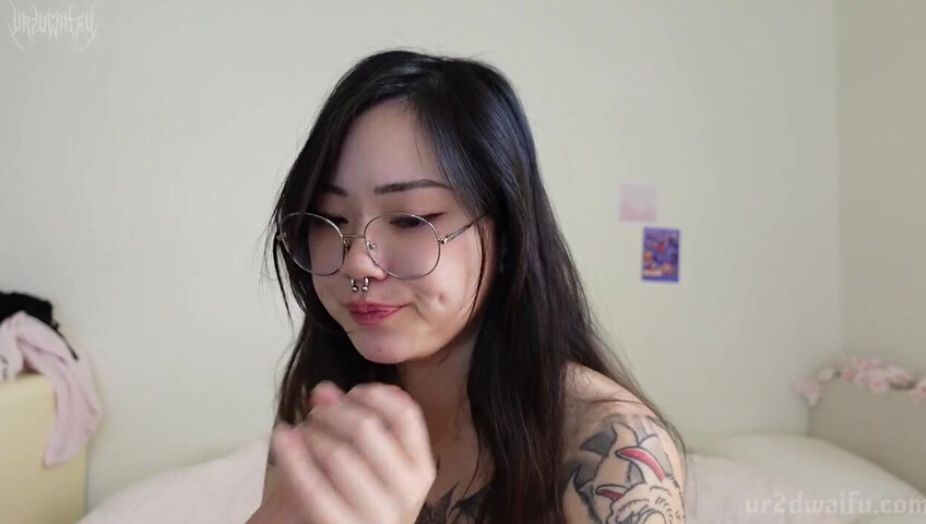 ur2dwaifu – Helping Your Step Sis Lose Her Virginity