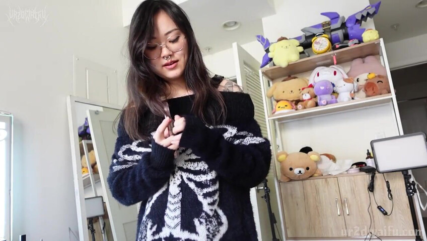 ur2dwaifu – Helping Your Step Sis Lose Her Virginity