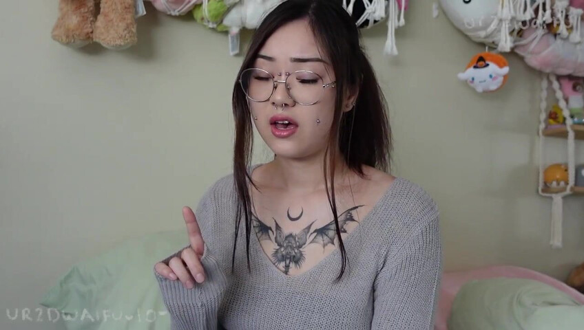 ur2dwaifu – Reluctant step-Mommy