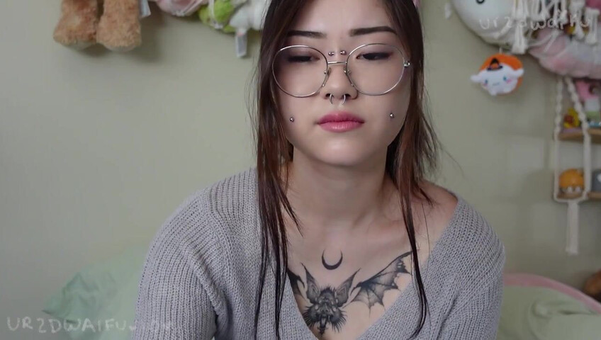 ur2dwaifu – Reluctant step-Mommy