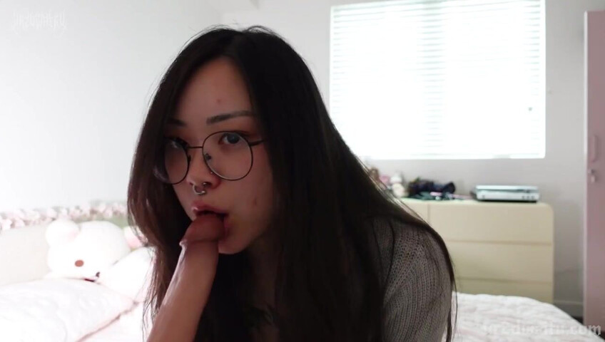 ur2dwaifu – Surprise for step-Mommy