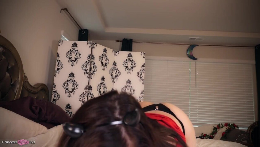 Ellie Idol – THE SUCCU-BOSS DRAIN: FROM HERO TO MINDLESS PUPPET