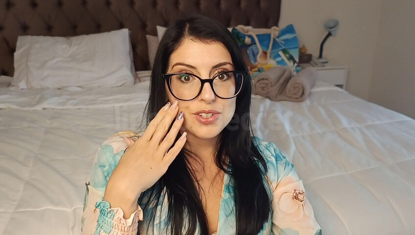 Loreena Fox – Cruising with StepMom