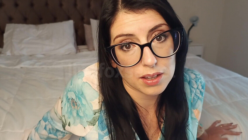 Loreena Fox – Cruising with StepMom