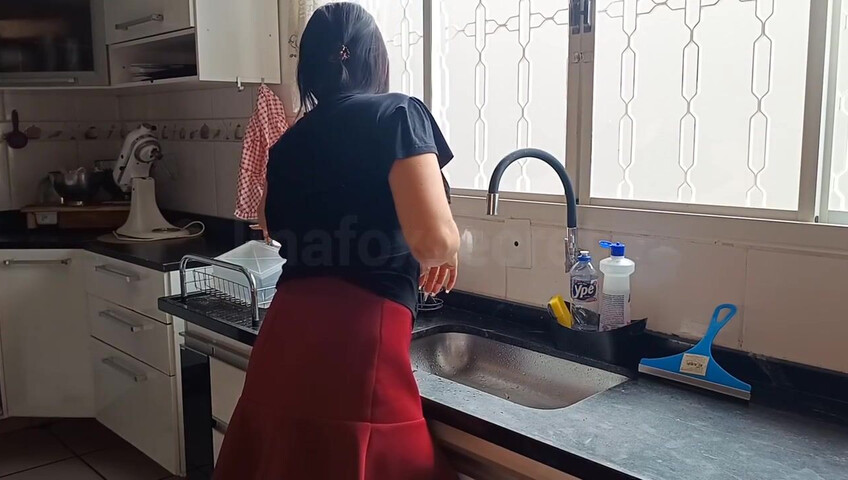 Loreena Fox – April Fool's Day - Pranking step-Mommy