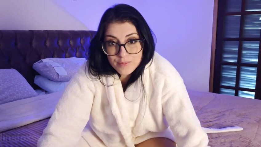 Loreena Fox – Milf next door Blackmails you – pt. 2