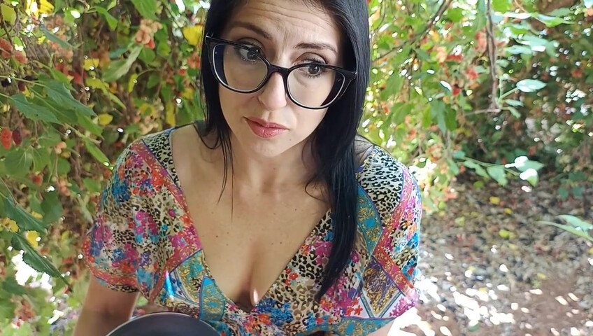 Loreena Fox – Step-Mommy's Mulberries