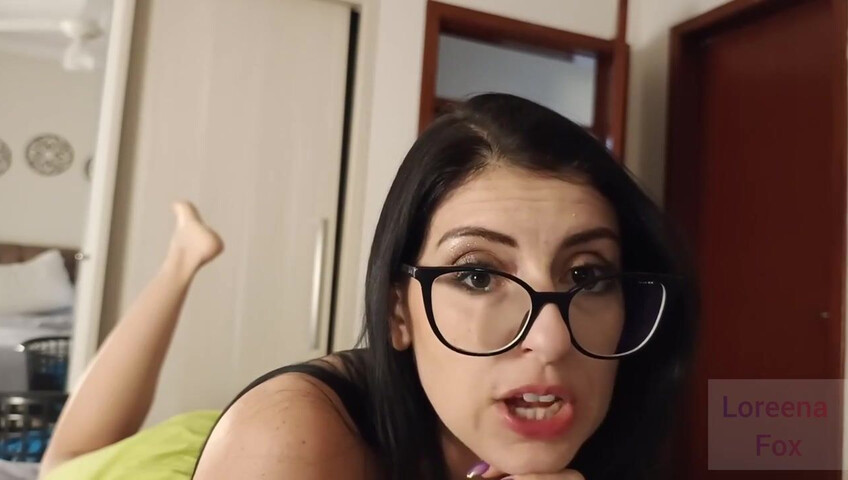 Loreena Fox – Stealing Stepmom's Panties