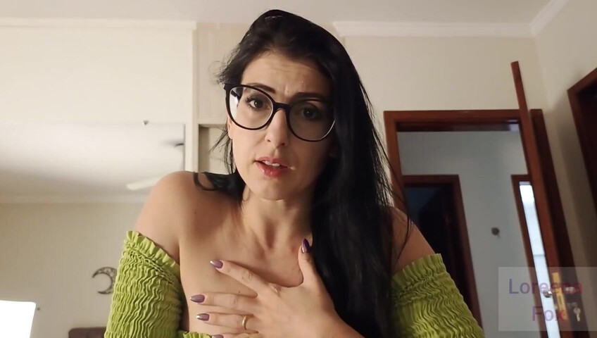 Loreena Fox – Stealing Stepmom's Panties