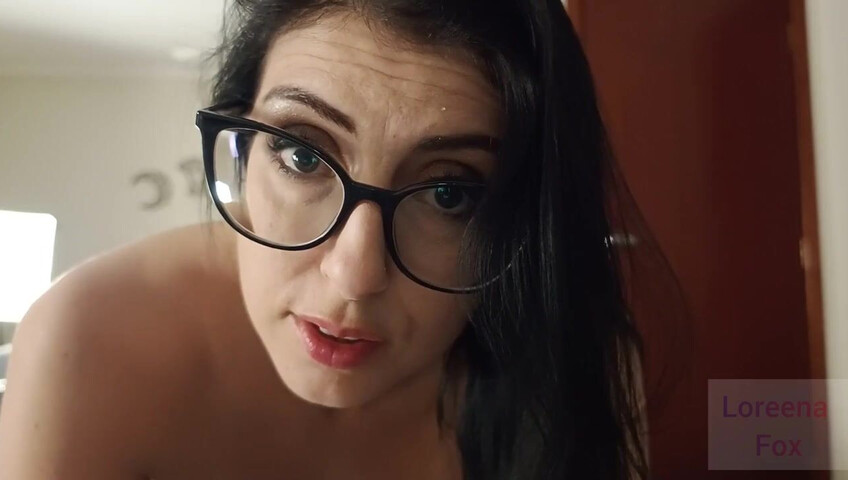 Loreena Fox – Stealing Stepmom's Panties