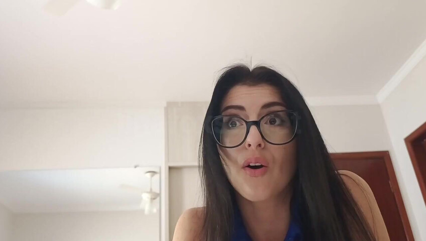 Loreena Fox – Step-mom Walks in on You