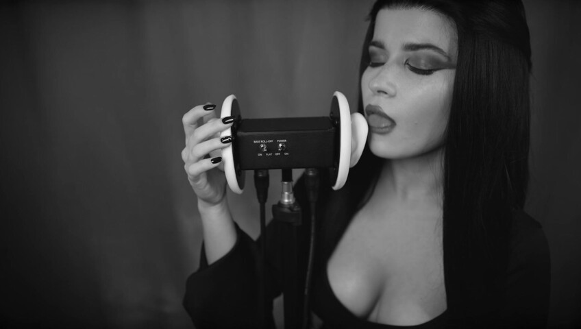 Lerka ASMRka - Halloween ASMR Morticia Addams | Ear licking
