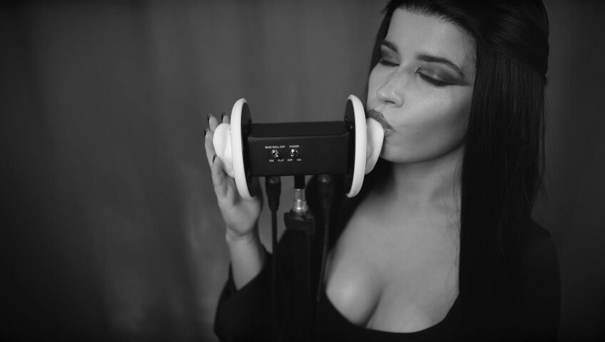 Lerka ASMRka - Halloween ASMR Morticia Addams | Ear licking