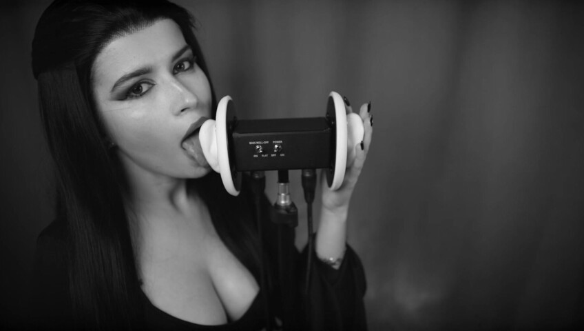 Lerka ASMRka - Halloween ASMR Morticia Addams | Ear licking