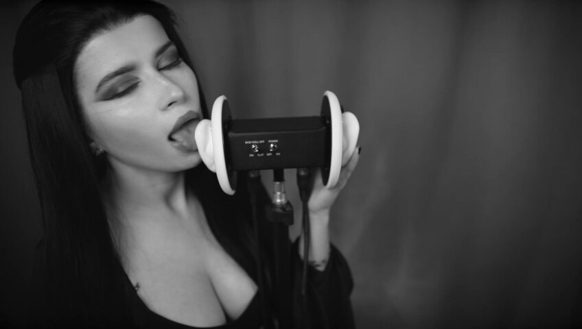 Lerka ASMRka - Halloween ASMR Morticia Addams | Ear licking