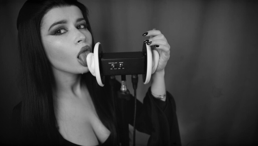 Lerka ASMRka - Halloween ASMR Morticia Addams | Ear licking
