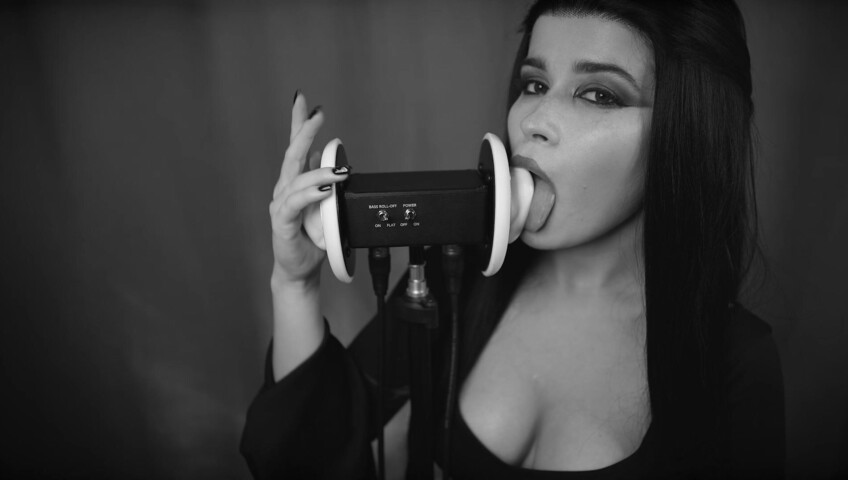 Lerka ASMRka - Halloween ASMR Morticia Addams | Ear licking
