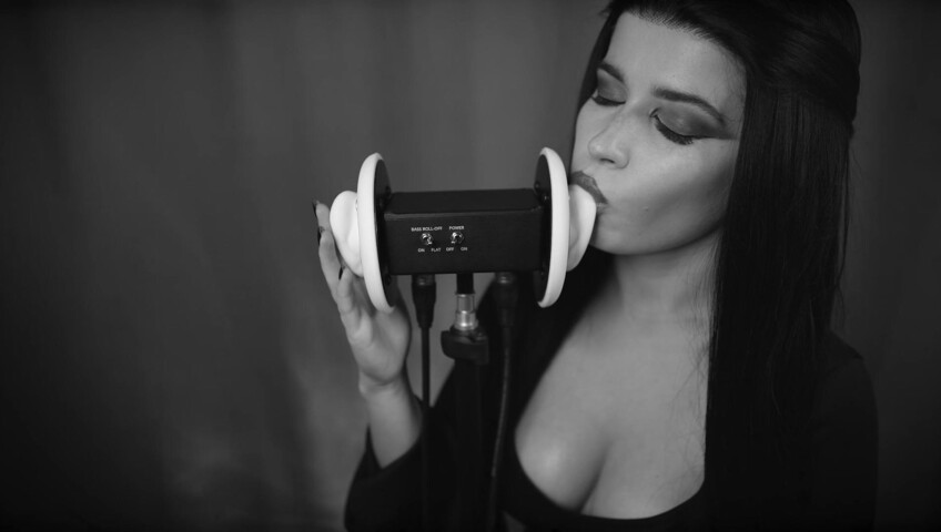 Lerka ASMRka - Halloween ASMR Morticia Addams | Ear licking