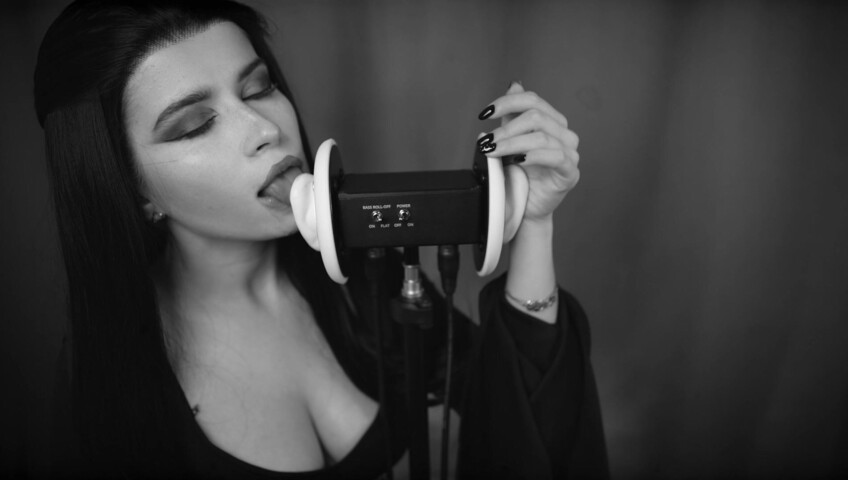Lerka ASMRka - Halloween ASMR Morticia Addams | Ear licking
