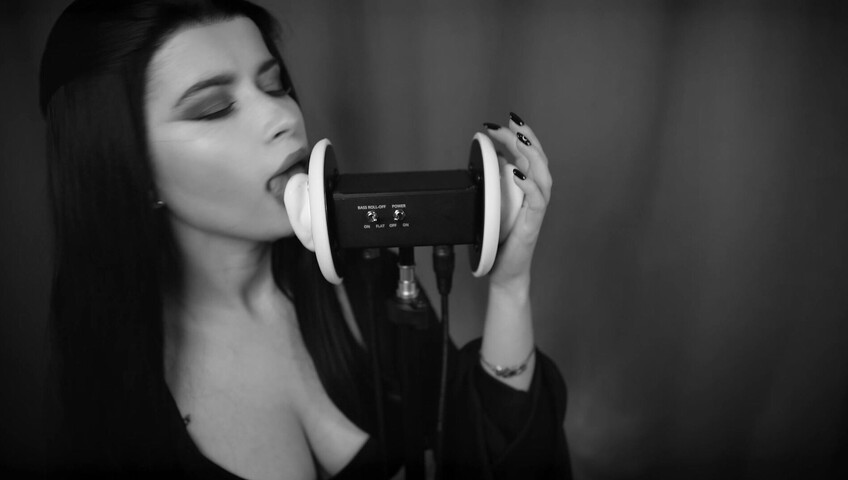 Lerka ASMRka - Halloween ASMR Morticia Addams | Ear licking