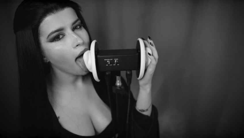 Lerka ASMRka - Halloween ASMR Morticia Addams | Ear licking