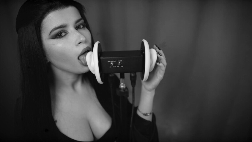 Lerka ASMRka - Halloween ASMR Morticia Addams | Ear licking