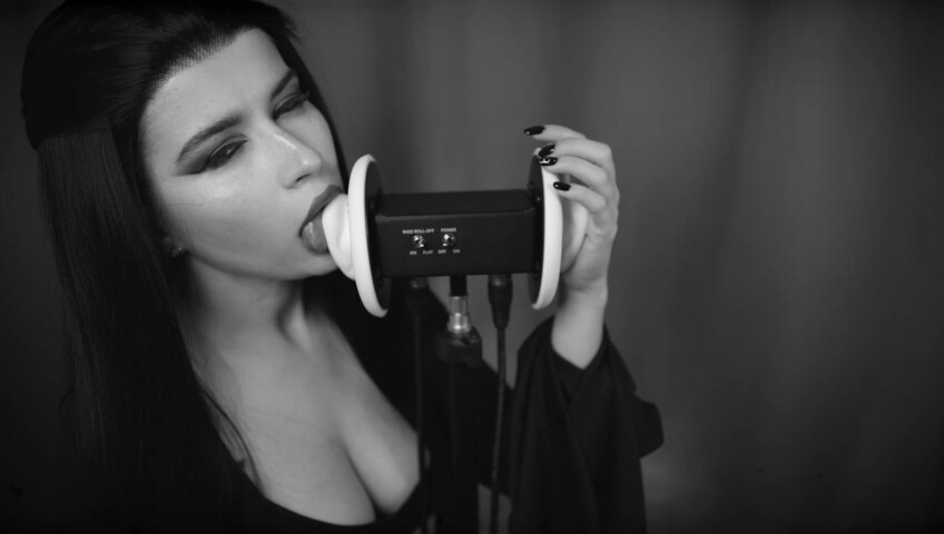 Lerka ASMRka - Halloween ASMR Morticia Addams | Ear licking