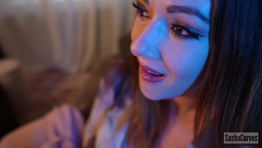 SashaCurves - Moms Twin 12 Days Of Christmas