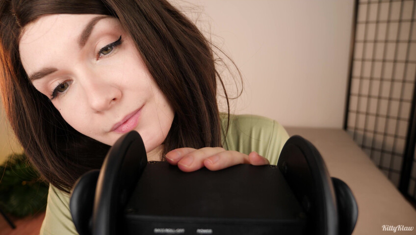 KittyKlaw ASMR - 12 January 2026 - Brush Sounds & Gentle Triggers | SFW