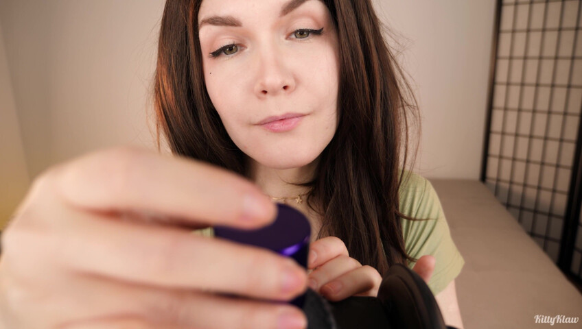 KittyKlaw ASMR - 12 January 2026 - Brush Sounds & Gentle Triggers | SFW