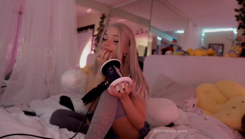 Dollblush ASMR - 13 January 2026 - Mouth Sounds ♡ Kisses ♡ Fabric Triggers ♡ Rambling
