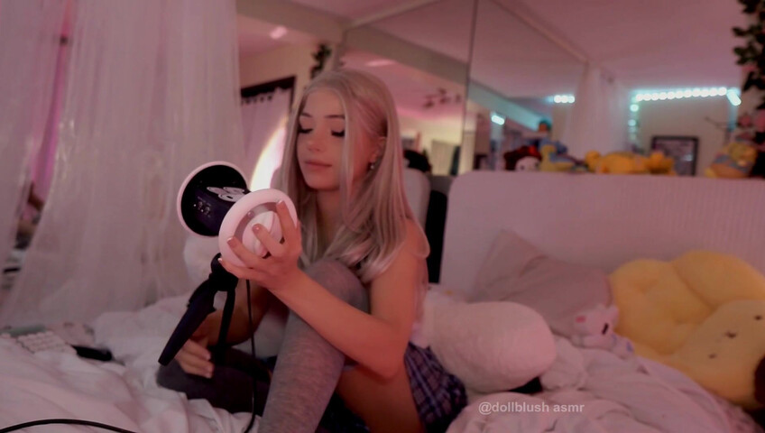 Dollblush ASMR - 13 January 2026 - Mouth Sounds ♡ Kisses ♡ Fabric Triggers ♡ Rambling